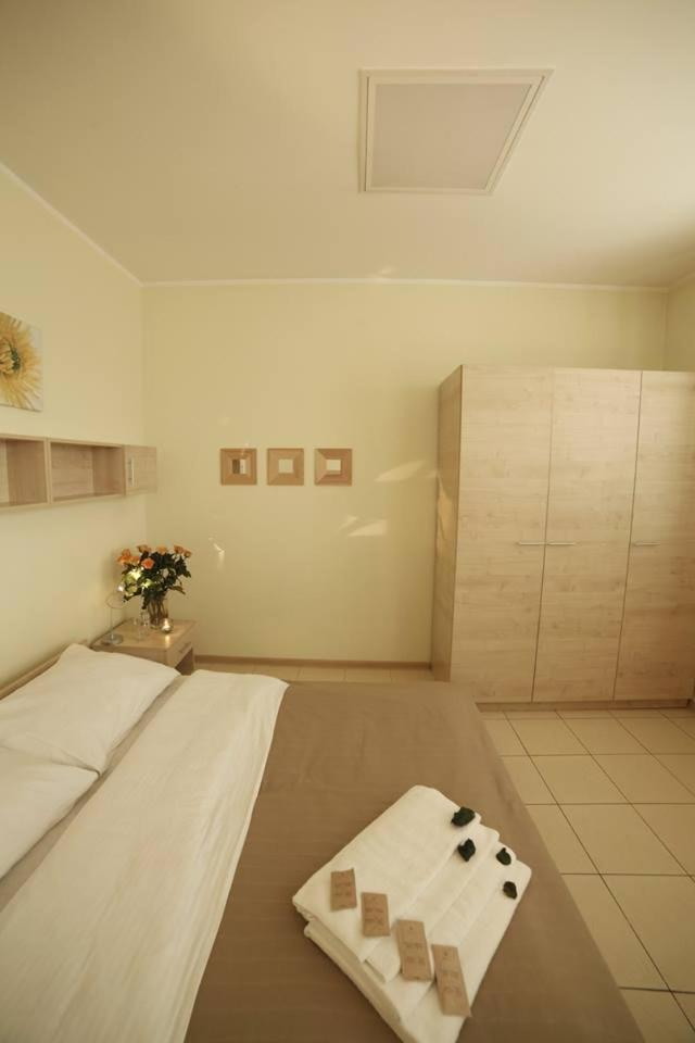 Standard Delegacyjny Bed & Breakfast Dąbrowa Górnicza Bagian luar foto